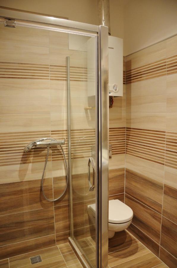 Apartment In The Heart Of Praha Bagian luar foto