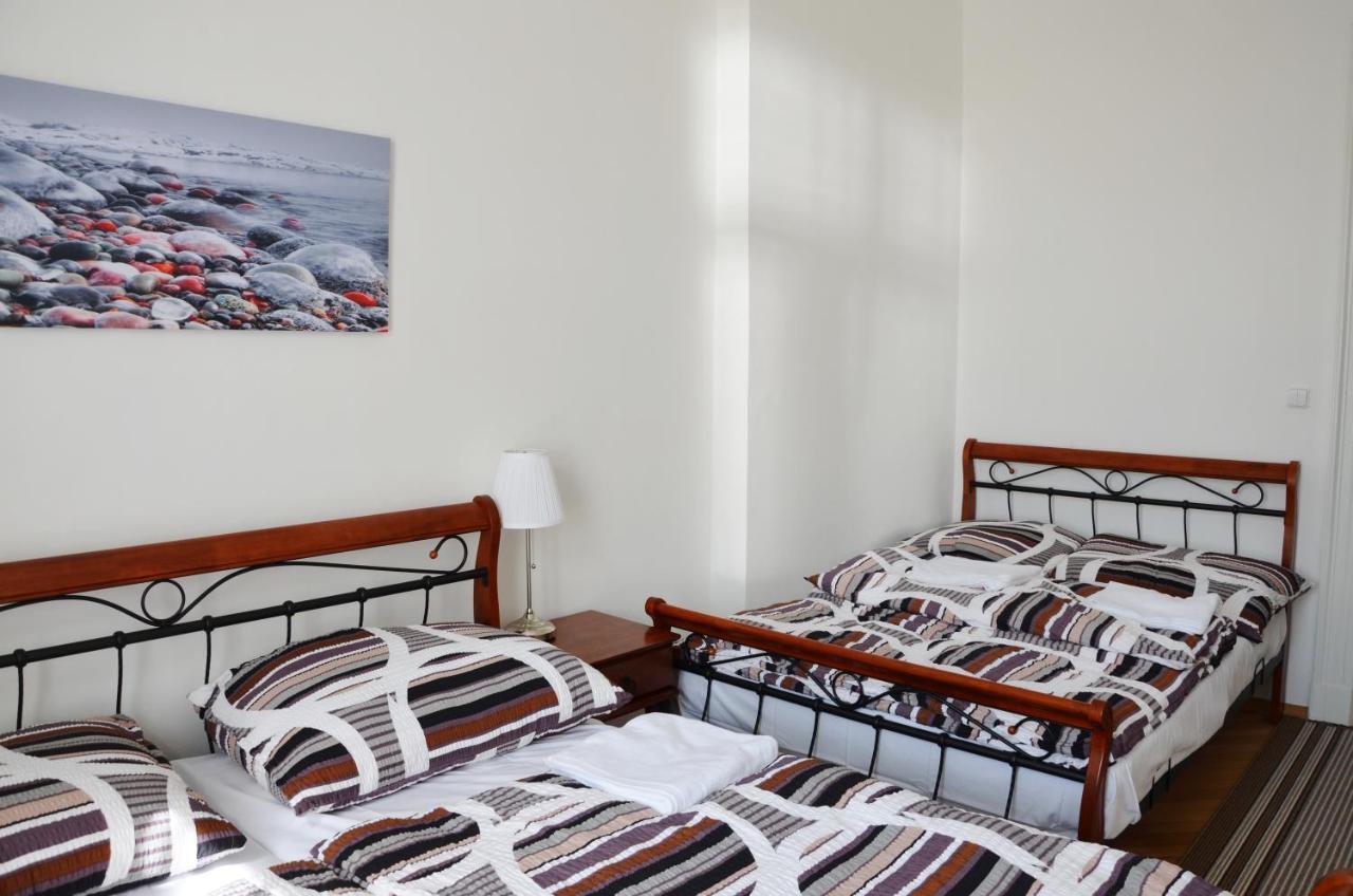 Apartment In The Heart Of Praha Bagian luar foto